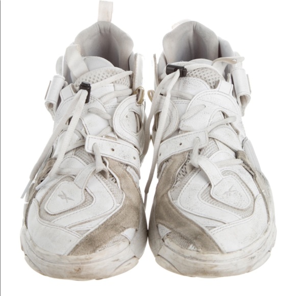 Vetements x Reebok genetically modified pump - Picture 1 of 3